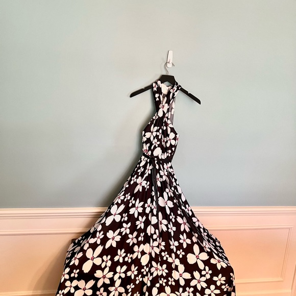 Gorgeous Theia Love Designer Gown Elegant feels like silk - Picture 5 of 11